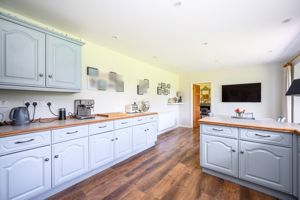 Kitchen- click for photo gallery